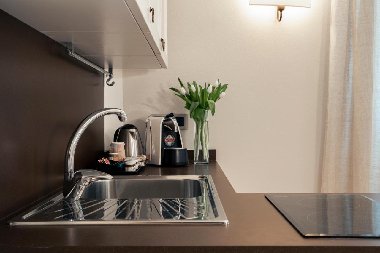 La Canonica Suite Apartments New Location Trento Exterior photo